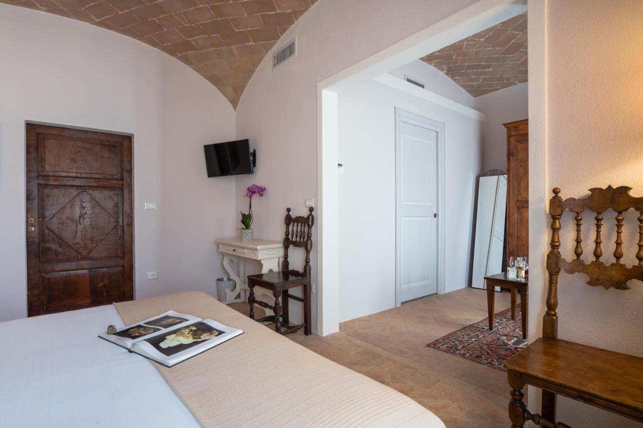 Dimora Delle Muse Bed and Breakfast Μονταλτσίνο Εξωτερικό φωτογραφία